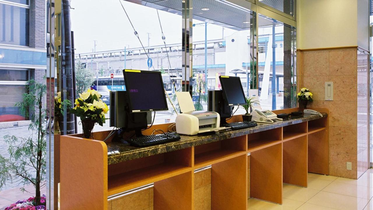 Toyoko Inn Aioi Eki Shinkansen Guchi Экстерьер фото