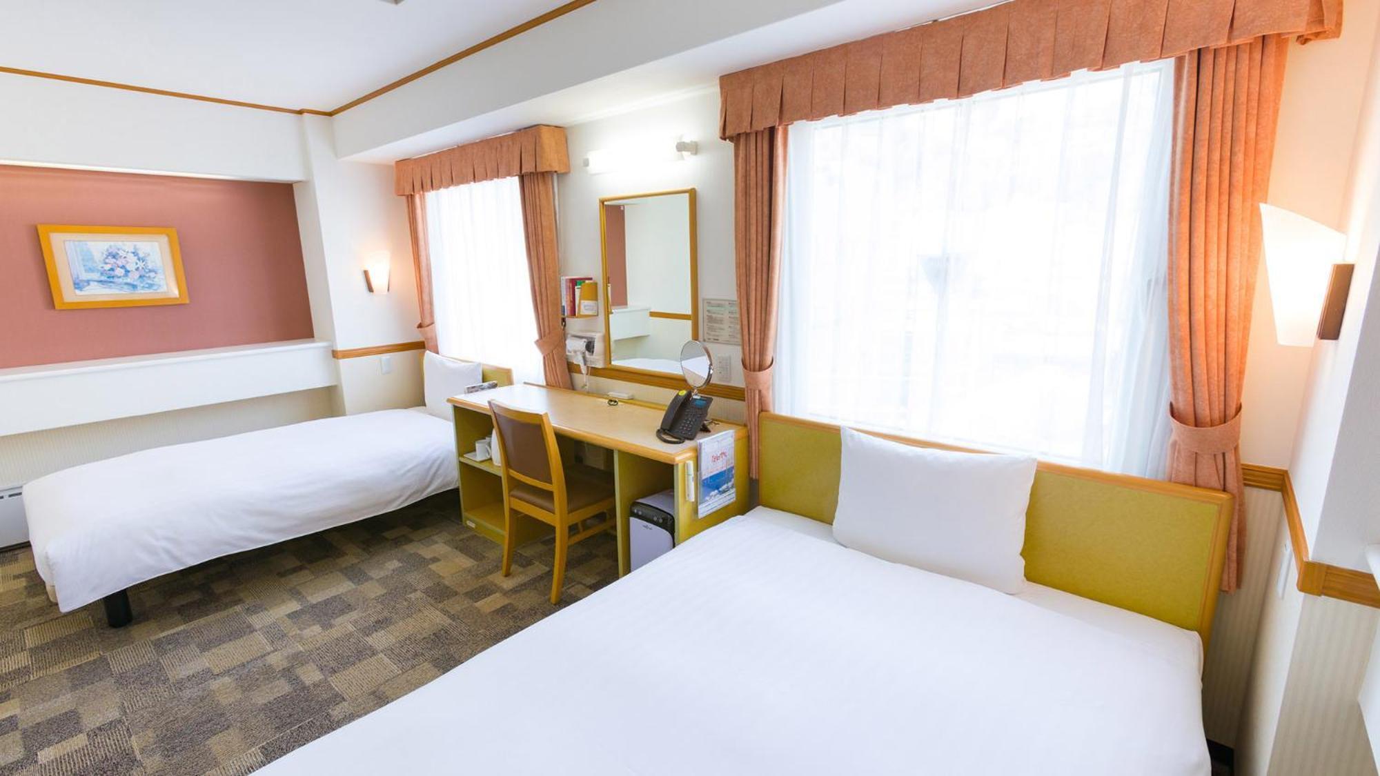 Toyoko Inn Aioi Eki Shinkansen Guchi Экстерьер фото