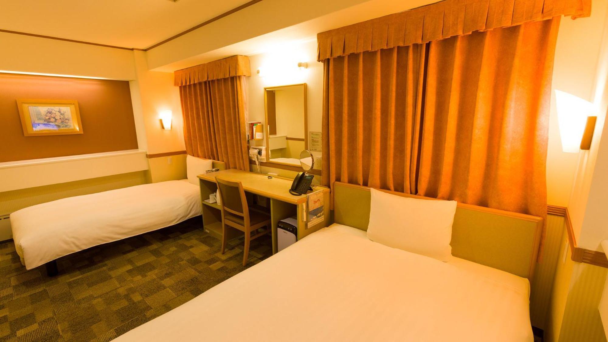 Toyoko Inn Aioi Eki Shinkansen Guchi Номер фото